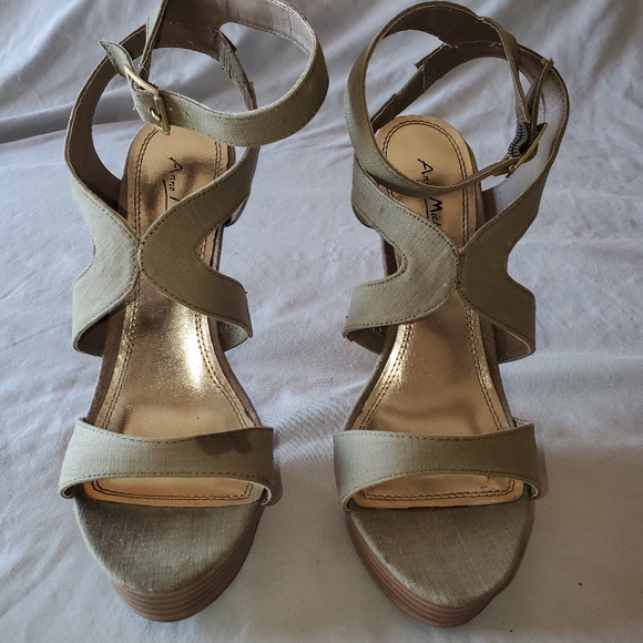 Sassy Anne Michelle Olive Heels - Picture 4 of 6